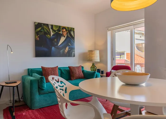 Lovelystay - Sintra Mountain View